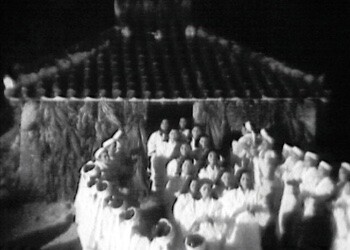 映画「カベールの馬～１９６６年久高・イザイホー～」から