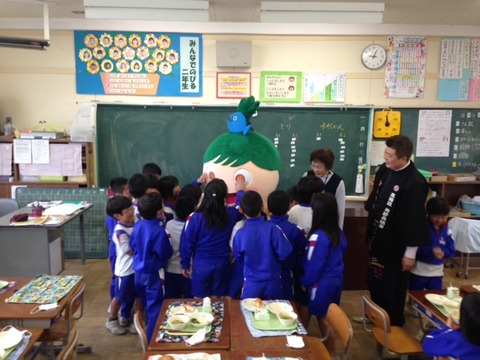 06　ととまる給食02