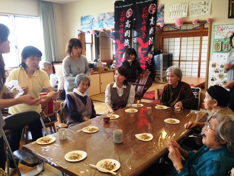 01　ボランティア　戸出　グループホーム緑彩館02