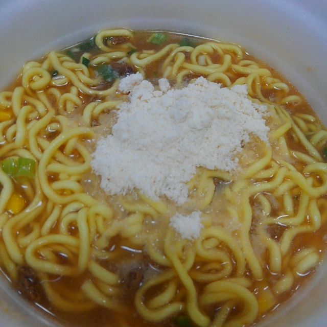 エースコック スーパーカップ1 5倍 3種のチーズ入り 味噌チーズ味ラーメン 世界一インスタントヌードル 仮 エースコック スーパーカップ1 5倍 3種のチーズ入り 味噌チーズ味ラーメン 世界一インスタントヌードル 仮