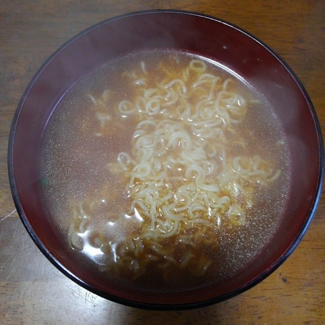 ハウス食品 好きやねん しょうゆ味 世界一インスタントヌードル 仮