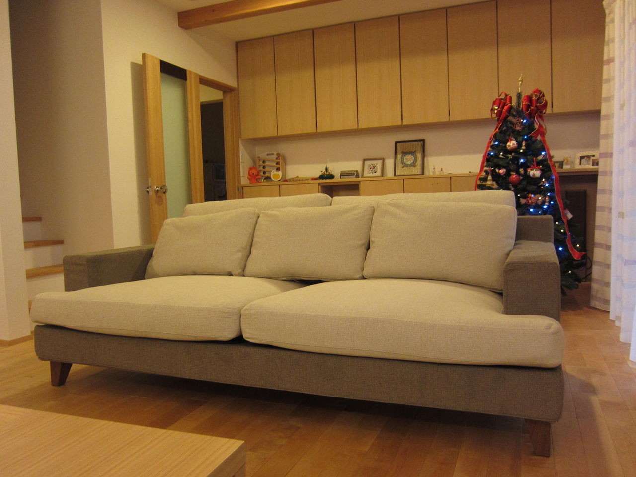 ゆったりくつろげる 奥行きの深いソファ Japan Interior Style Sin Blog