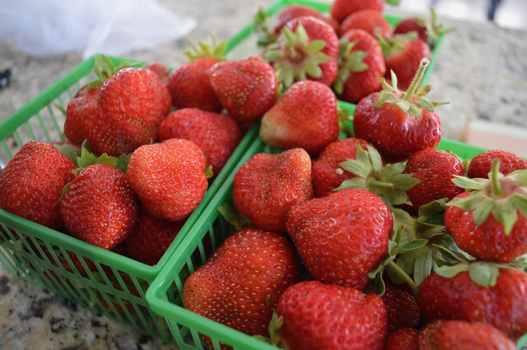 苺パフェ 花宴の台所便り