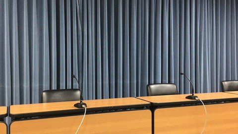 文科省記者会見室02