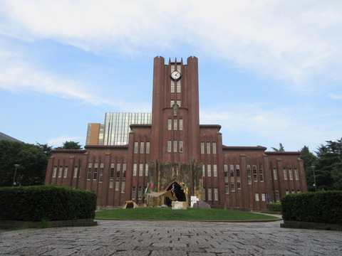 東京大学安田講堂③_20240703_丸谷希唯