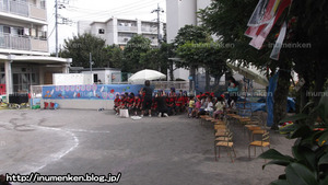 n_p_88(東花畑・幼稚園の運動会_待機(足立区・南花畑)