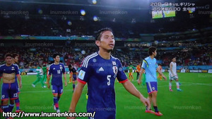 tv_27(サッカーW杯「日本VSコートジボワール」落胆する日本代表