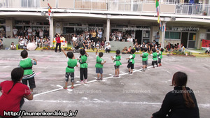 n_p_89(東花畑・幼稚園の運動会_お遊戯(足立区・南花畑)