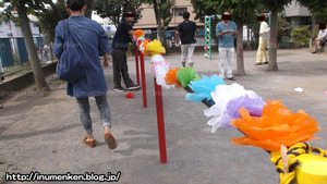 n_p_85(東花畑・幼稚園の運動会_鉄棒(足立区・南花畑)