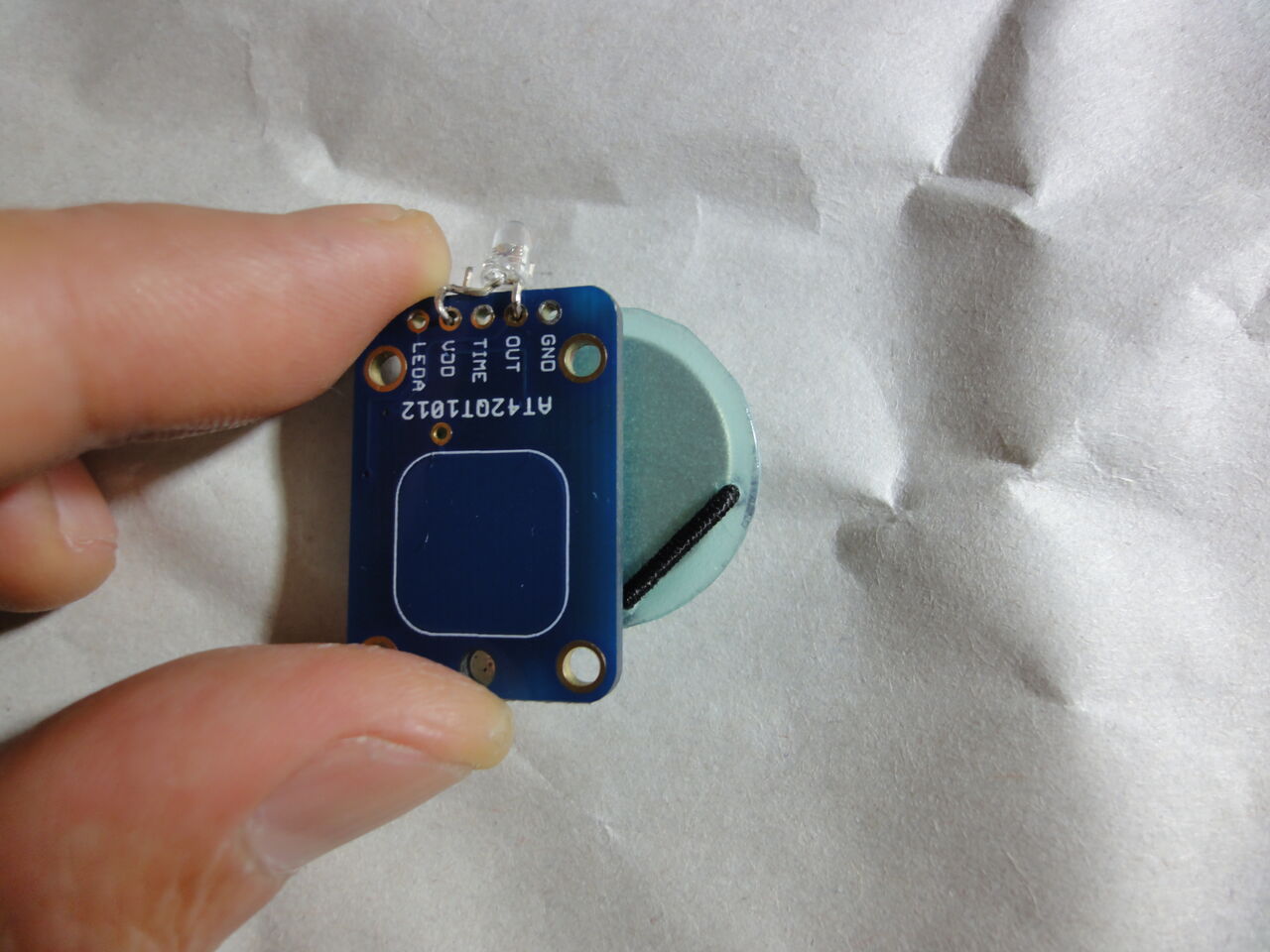 プラ板製のコイン・ボタン電池ホルダーを製作しました。 : 発明・実用新案・アイデア・自作・DIY・ハンドメイド