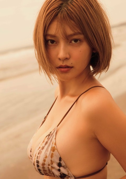 櫻井音乃ちゃん　涼しい瞳、燃える身体 (8)