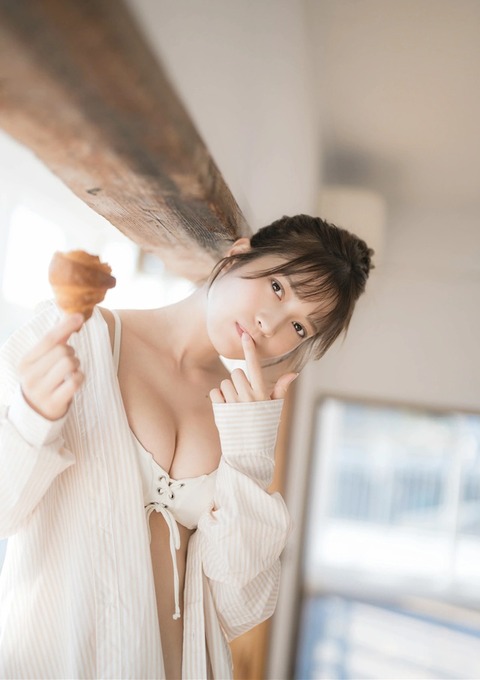 黒嵜菜々子ちゃん　BUBKAデジタル写真集 (12)