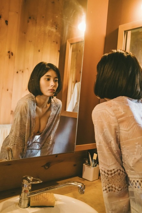 大久保桜子ちゃん　射抜くように美しい (10)