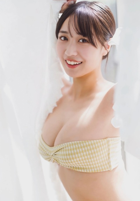 溝端葵ちゃん　無敵の笑顔、衝撃の美ボディ (9)