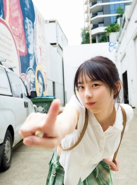 菊地姫奈ちゃん　プラチナより眩しい女神 (2)
