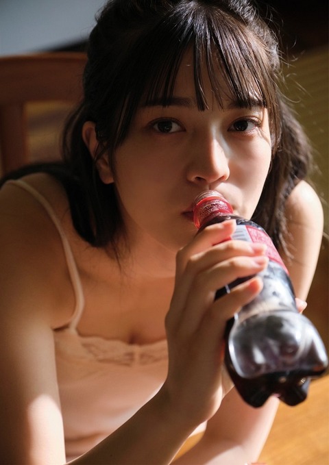 黒嵜菜々子ちゃん　あの娘は天然色4 (2)