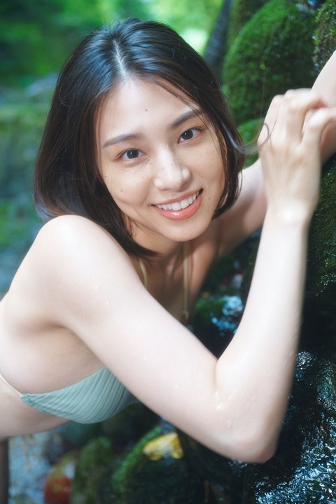 相楽伊織ちゃん　弾ける解放感 (7)
