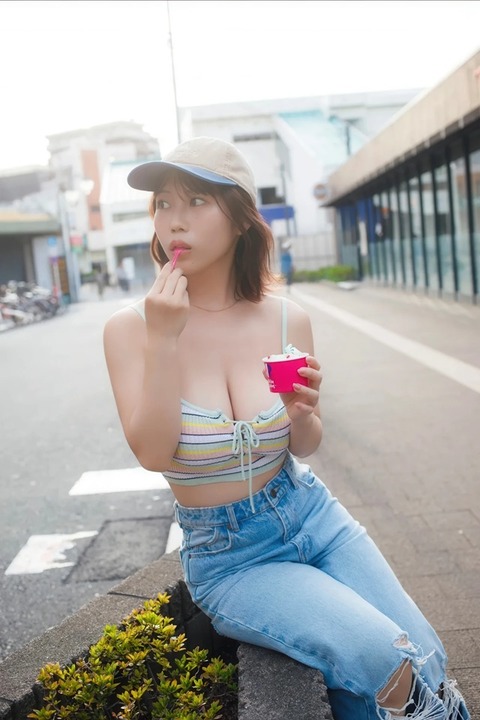 伊織いおちゃん　マンスリーガール (4)