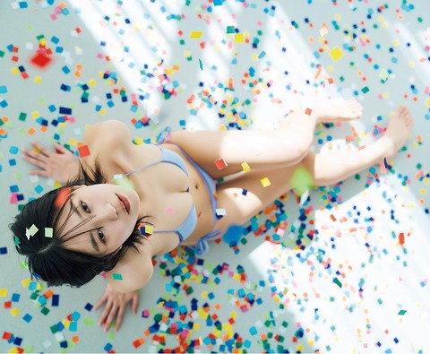 川道さらちゃん　虹色シャワー (3)