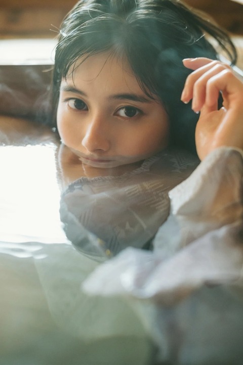 大久保桜子ちゃん　射抜くように美しい (14)