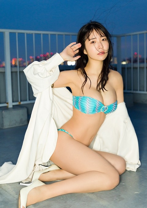 天羽希純ちゃん　この状況、マジでキスしたい！ (1)