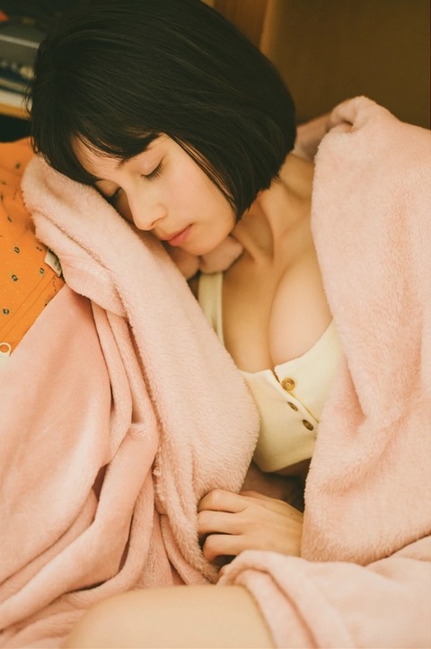 大久保桜子ちゃん　射抜くように美しい２ (8)