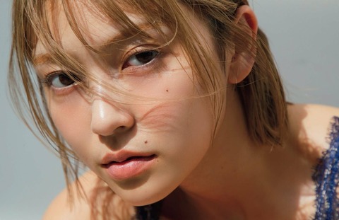 櫻井音乃ちゃん　涼しい瞳、燃える身体 (2)