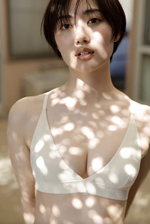 奥山かずさちゃん　マンスリーガール (1)