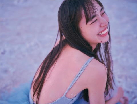 井桁弘恵ちゃん　秘密の吐息。 (1)