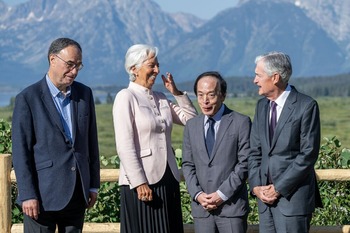 【経済】植田日銀総裁「負の需要ショックなければ賃金圧力続く」ってマジかよｗ