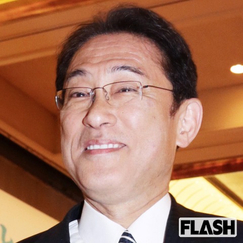 【政治】岸田首相、長男らと高級すき焼き舌鼓「庶民は物価高で青息吐息」パーティー券問題のなか猛批判