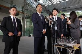 【政治】江藤農相が辞表提出　首相、後任に小泉進次郎氏を検討