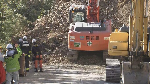 【人助けしたのに…】パワーショベルで公道走行したら運転免許取り消し「誰よりも免許を大切にしてきた」男性に一体なぜ？
