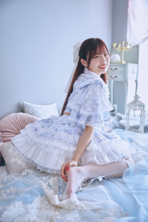 【画像】アンジュルム伊勢鈴蘭「週刊ファミ通」ソログラビアｷﾀ━━━━(ﾟ∀ﾟ)━━━━!!