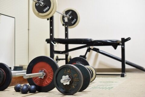 家建てるときトレーニングルーム作る奴いるけどさ