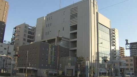 【悲報】ウンコを喰わせた男3人を逮捕