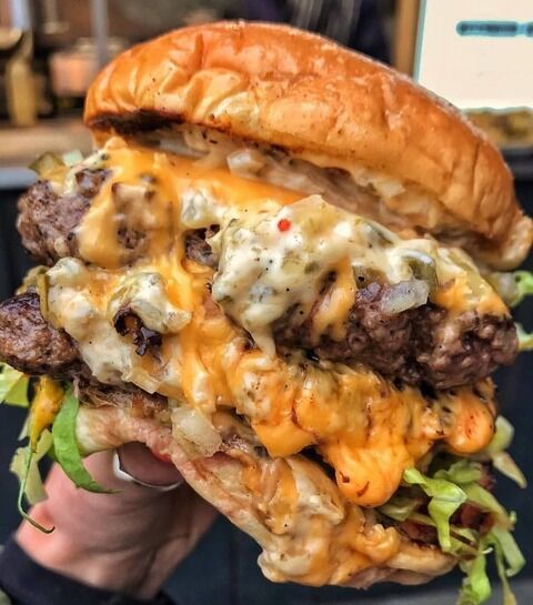 プロテイン飲んで筋トレしてる奴って雑魚いよな