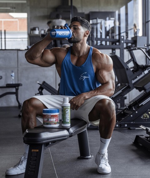 プロテインだけは飲んどけ。まじで。