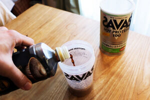 筋トレしているならば起床後にもプロテイン飲みなさい????←これ