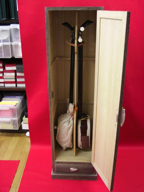 桐の三味線箪笥 時代仕上げ 2丁掛け