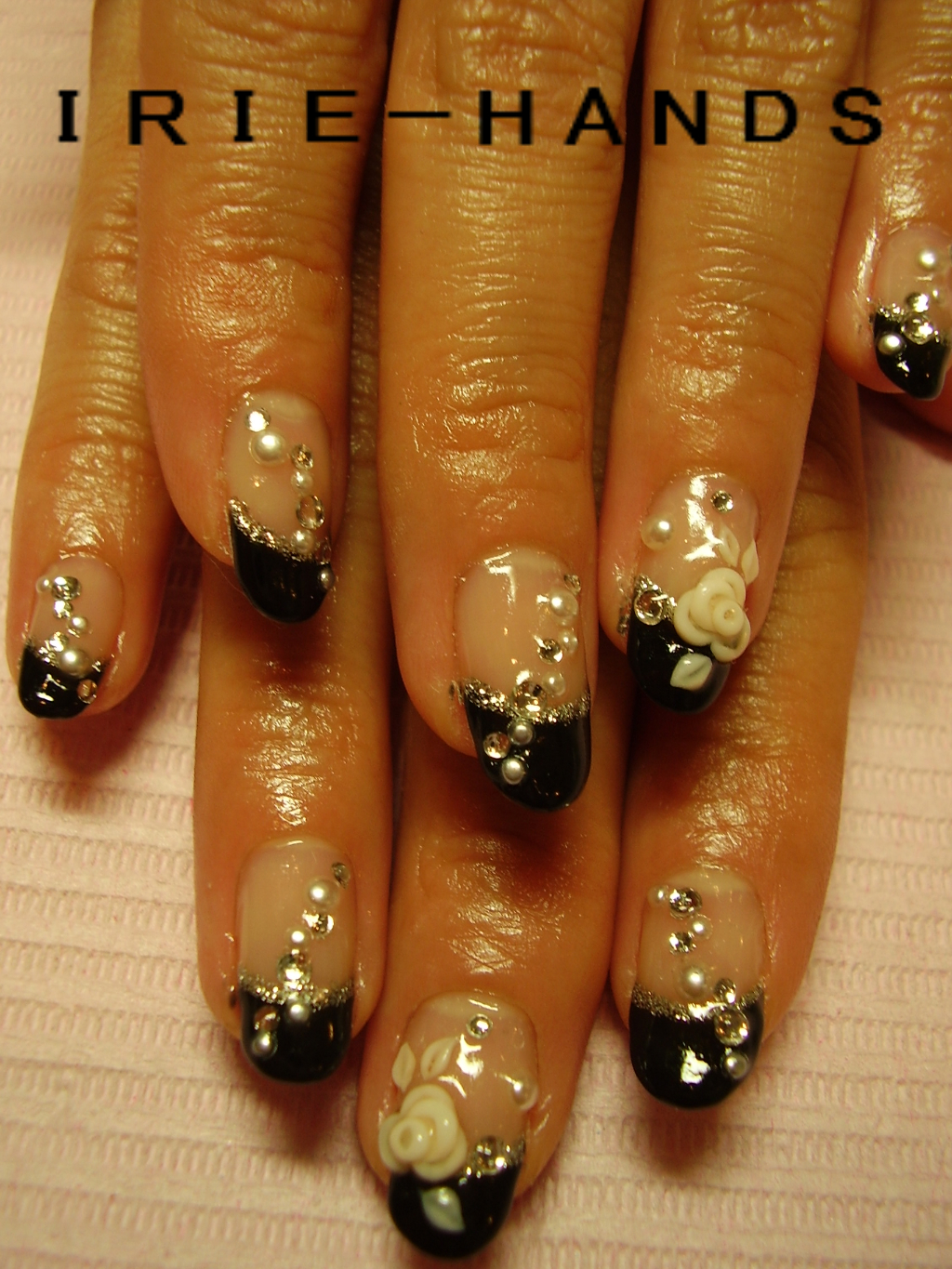 黒フレンチに薄ピンク薔薇３ｄバイオ ネイリストｍｉｋｉのｉｒｉｅネイル日記