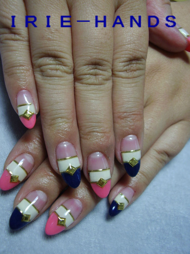 ピンク ネイビー アイボリーの2色フレンチジェル ネイリストmikiのirieネイル日記