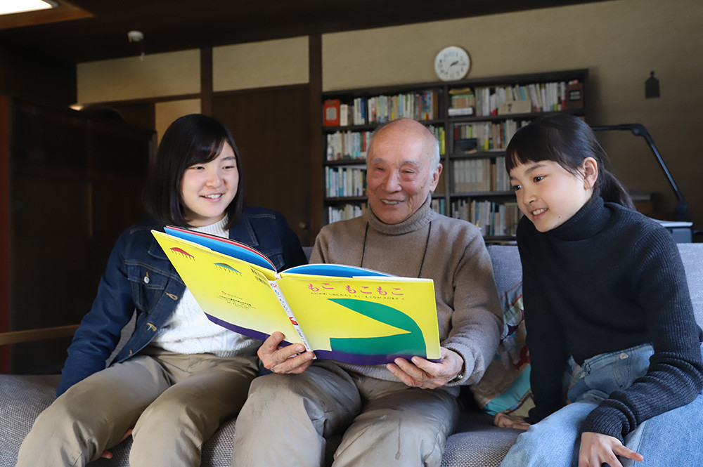 小春日和vol 656 谷川俊太郎さんの絵本を読んで大きくなった子どもたち イリエフォト日記 小春日和vol 656 谷川俊太郎さんの絵本を読んで大きくなった子どもたち イリエフォト日記