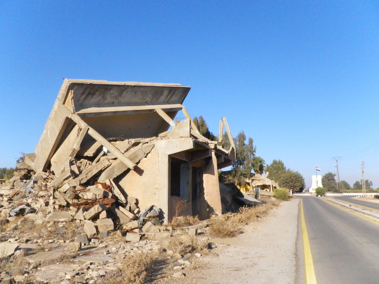 イスラエルに破壊された町 クネイトラ シリア クネイトラー 7色 世界一周旅日記