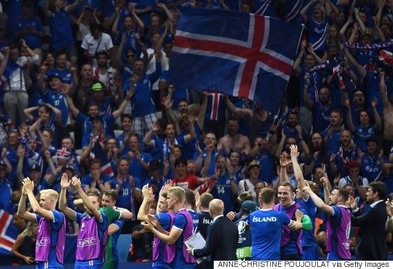 海外の反応 涙が出た 自国プロ100人のアイスランドがイングランドを破りeuroベスト8入り イロヤクな世界