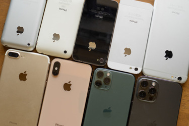 ki0980_AlliPhone01