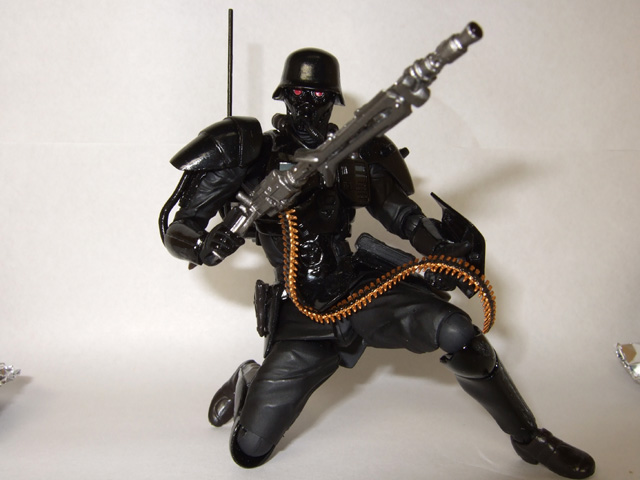 地獄の番犬 あるいは セーラー服と機関銃 楽描処 五鉄