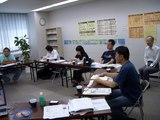 お盆無表情