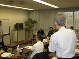 立ち上がる竹田社長2