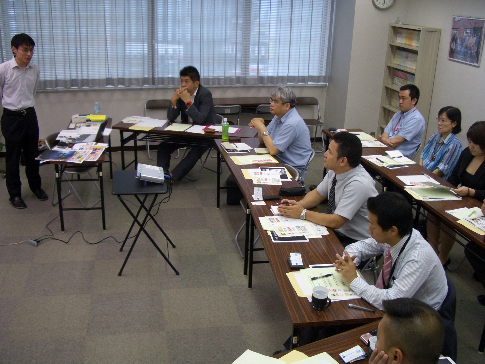 個別質疑応答の横で個別商談成立 １位づくりのコピーライティング勉強会 伊佐 ランチェスター経営 一言 多い ブログ